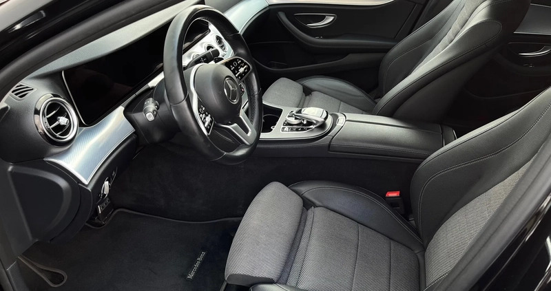 Mercedes-Benz Klasa E cena 129899 przebieg: 186954, rok produkcji 2020 z Rybnik małe 781